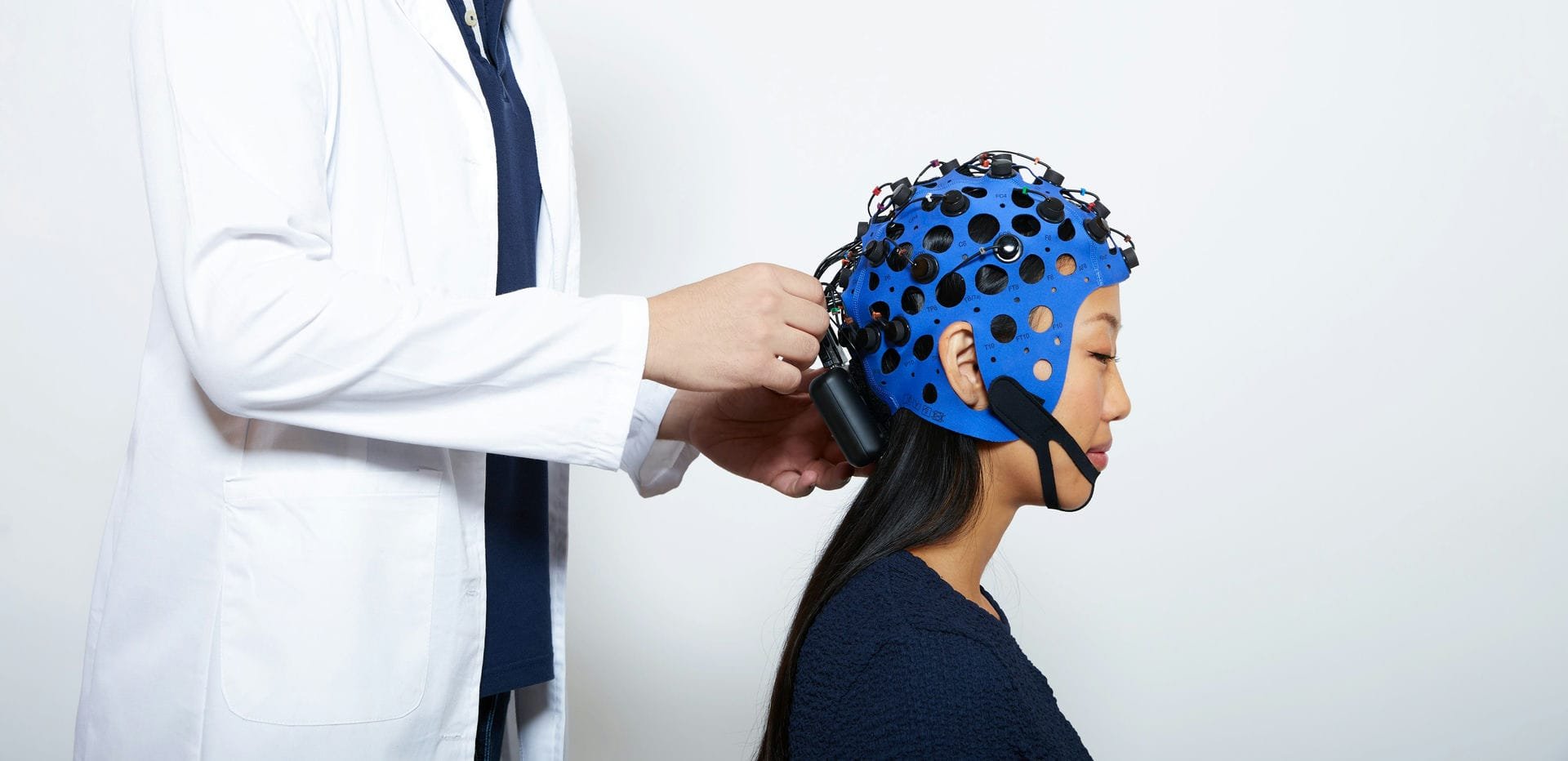 Prueba de EEG: Usos, procedimientos y riesgos